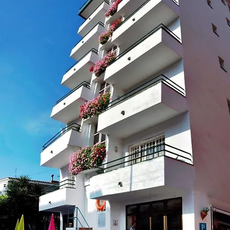 Magnolia Πανσιόν 2*