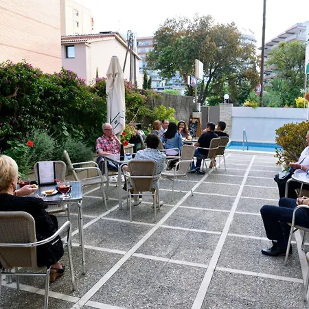 Magnolia Pensión Lloret de Mar
