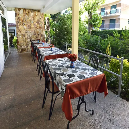 Penzion Magnolia Lloret de Mar