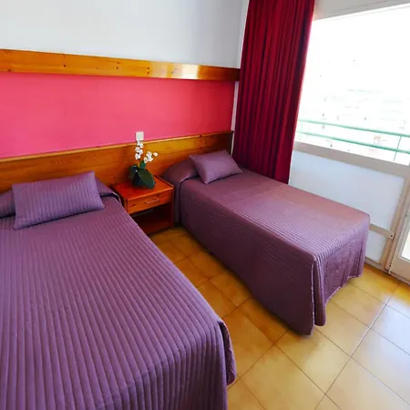 Magnolia 2* يوريت دي مار