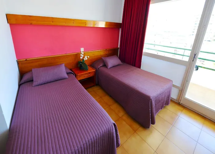Magnolia 2* يوريت دي مار